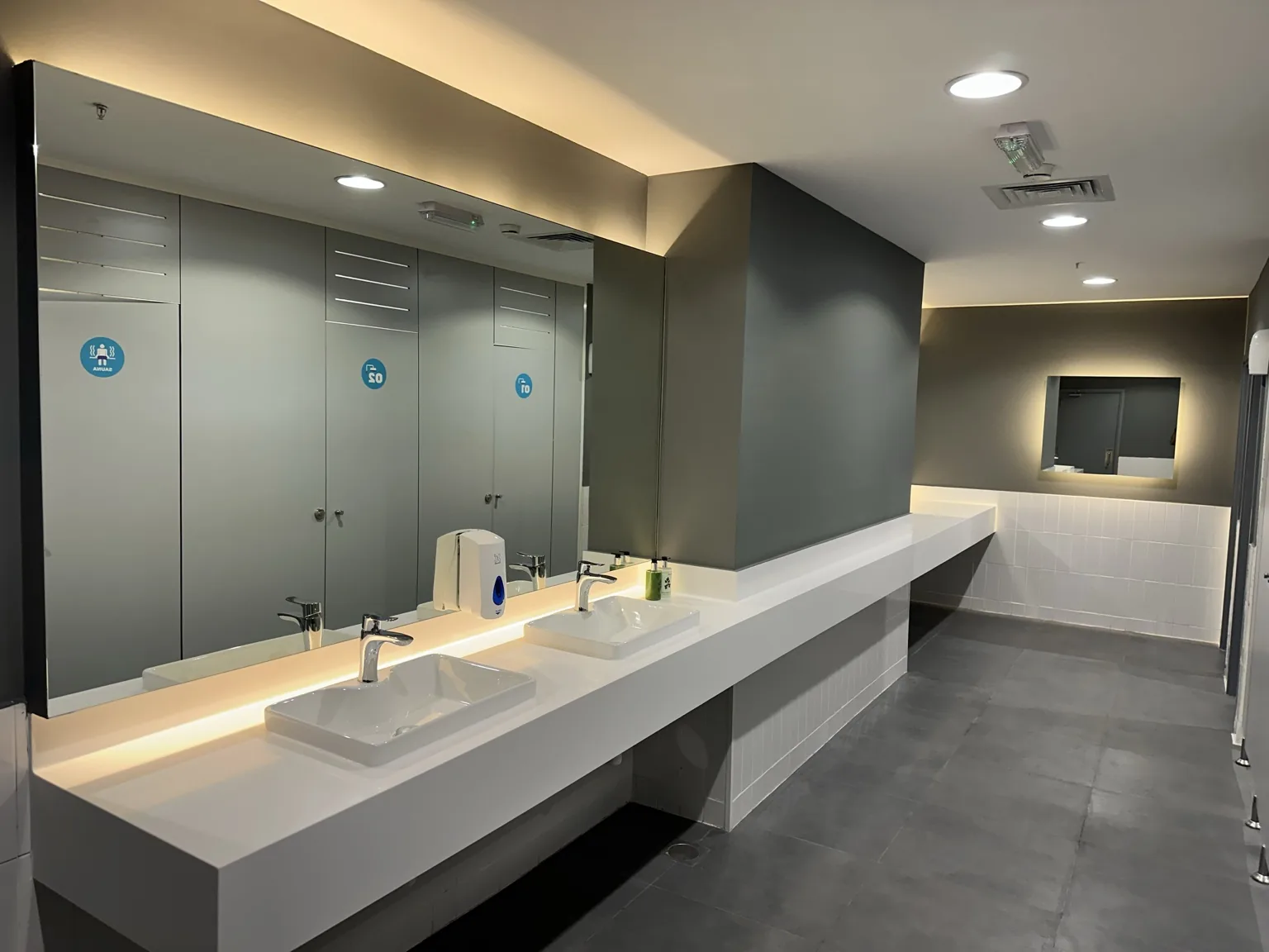 Washroom fit-out Dubai vanity finishing project